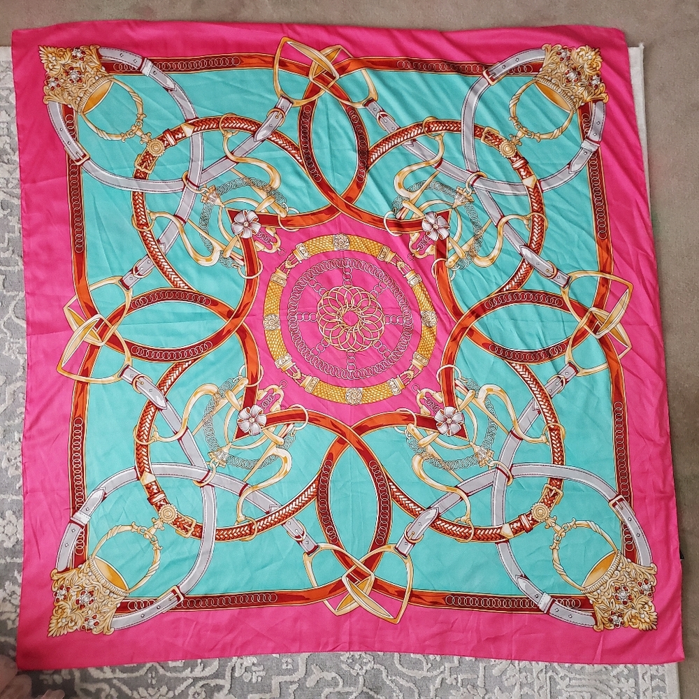 Susette Scarf